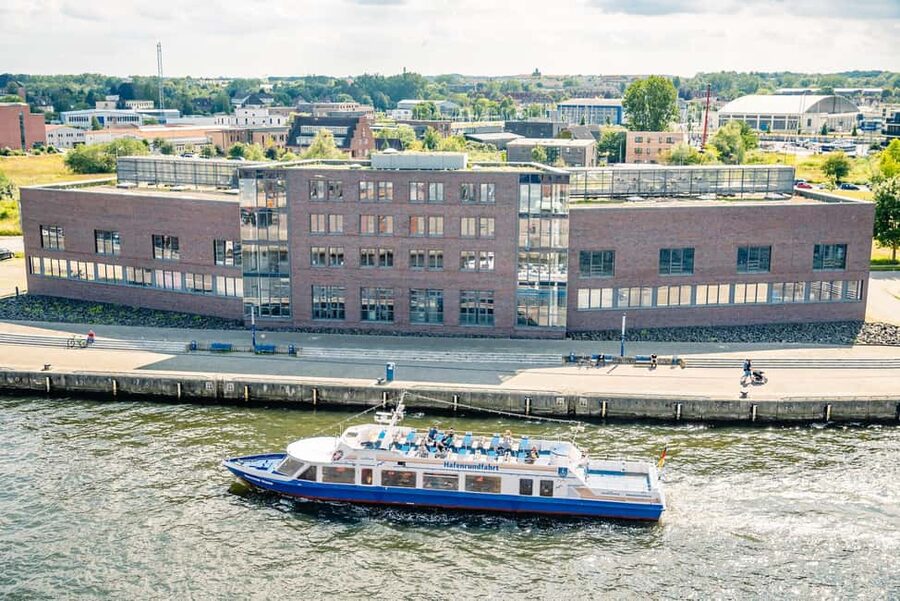 Wismar: Harbor Cruise with Sea Animal Fishing and Guide - Key points to know before boarding